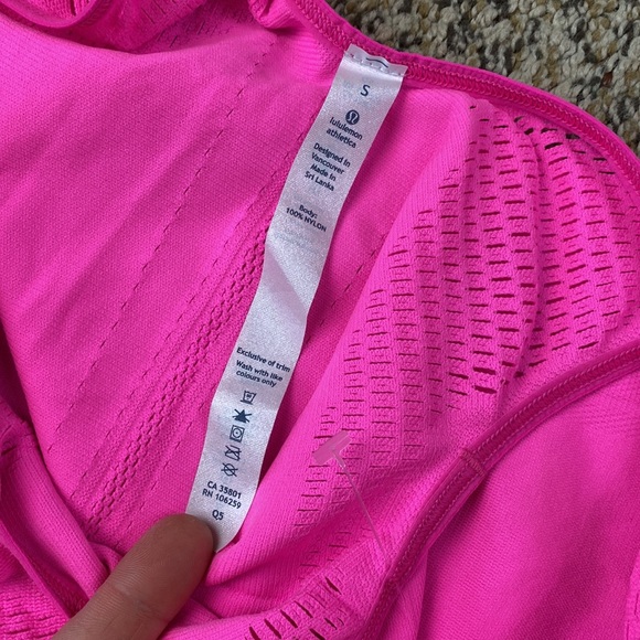 Lululemon Enlighten Hot Pink Tank - Picture 9 of 9